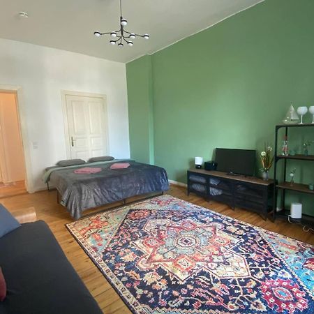 Stylish 2-Room Apartment With Balcony Next To East Side Gallery Berlin Dış mekan fotoğraf