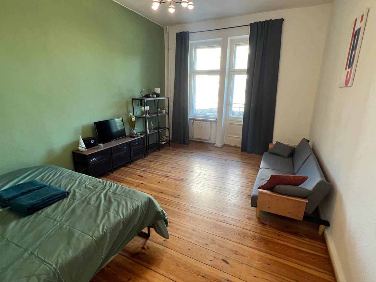 Stylish 2-Room Apartment With Balcony Next To East Side Gallery Berlin Dış mekan fotoğraf