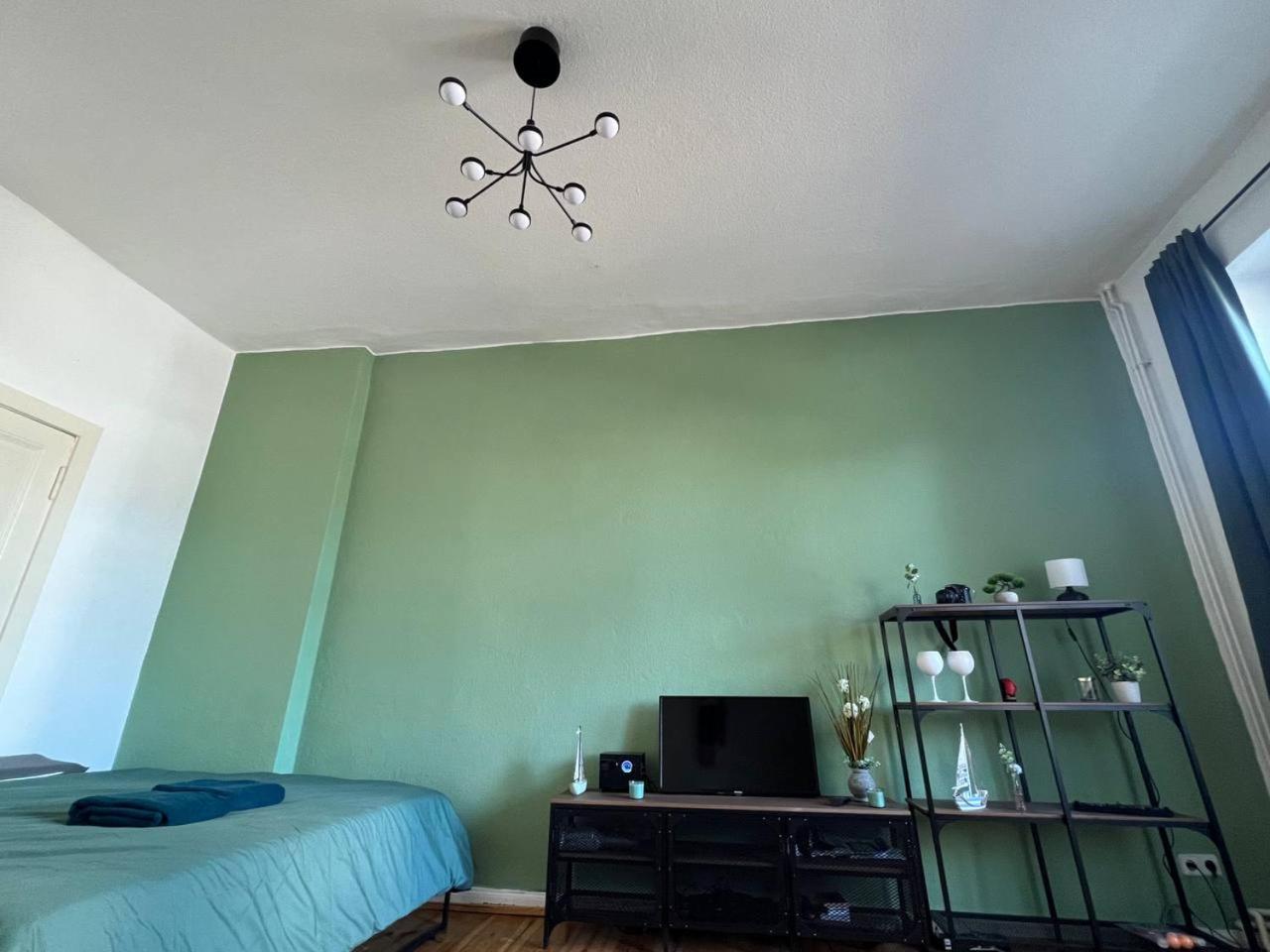 Stylish 2-Room Apartment With Balcony Next To East Side Gallery Berlin Dış mekan fotoğraf